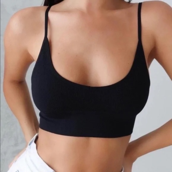 Black Low Back Seamless Bralette - Picture 2 of 3